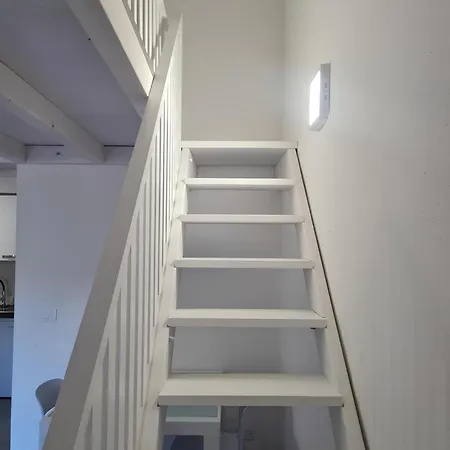 Brorent-monolace Sole Appartement